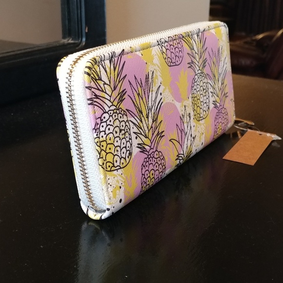 🆕 Pineapple Zip-Around Wallet - Picture 5 of 6
